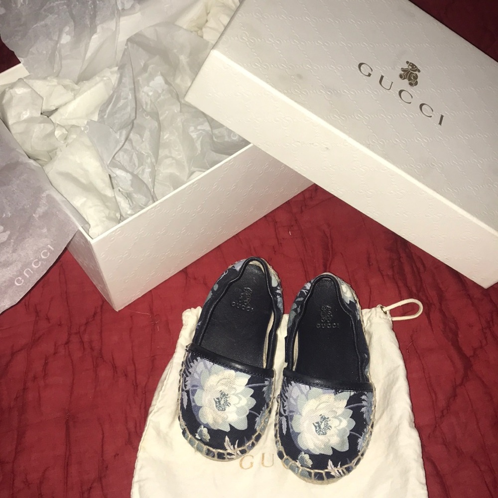 Toddler Gucci girl blue floral espadrilles